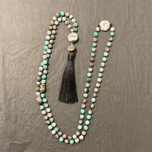 Hand knotted mala - Picture 1 of 4